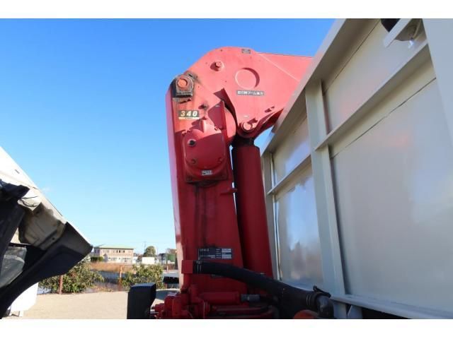 MITSUBISHI FUSOU FIGHTER 2012