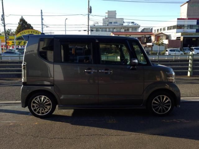 HONDA N BOX CUSTOM 2015