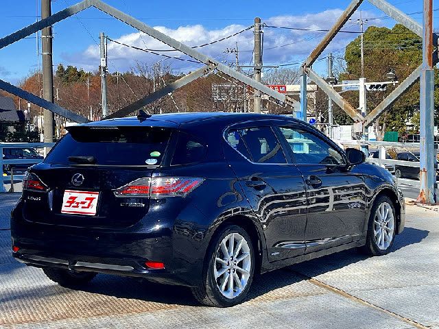 TOYOTA LEXUS CT200h 2012