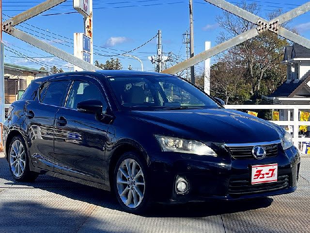 TOYOTA LEXUS CT200h 2012