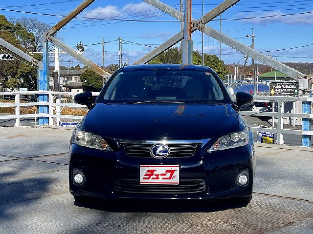 TOYOTA LEXUS CT200h 2012