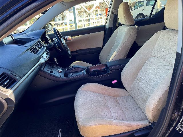 TOYOTA LEXUS CT200h 2012