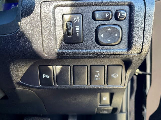 TOYOTA LEXUS CT200h 2012