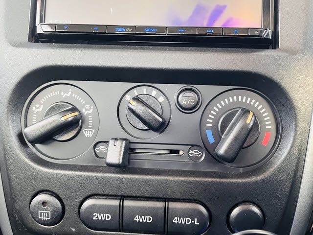 SUZUKI JIMNY 4WD 2012