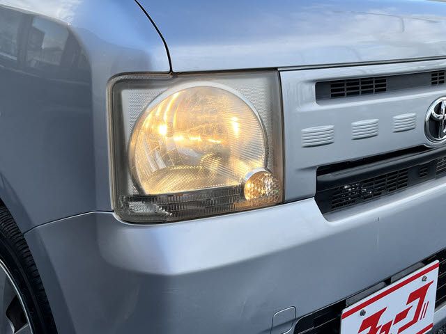 TOYOTA PIXIS SPACE 2013