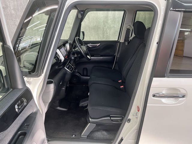 HONDA N BOX CUSTOM 2016