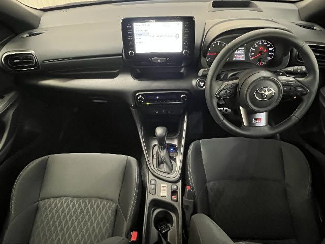 TOYOTA GR YARIS 2021