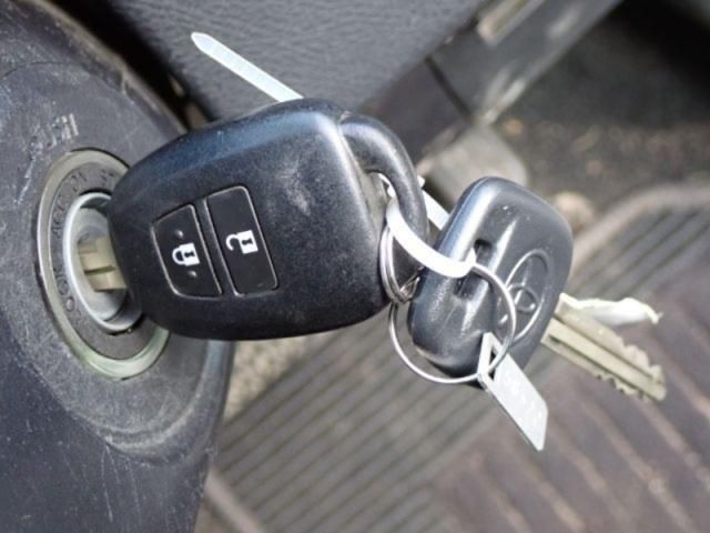 TOYOTA COROLLA AXIO 4WD 2014