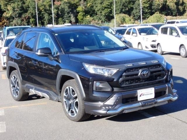 TOYOTA RAV4 4WD 2019