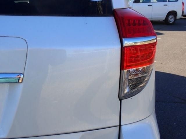 TOYOTA VANGUARD 2WD 2010