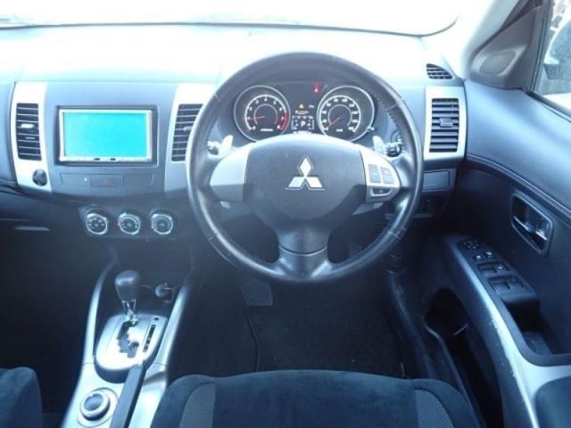 MITSUBISHI OUTLANDER 4WD 2009