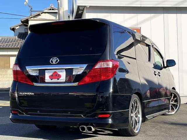 TOYOTA ALPHARD 2011