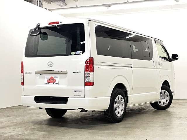 TOYOTA HIACE van 2WD 2018