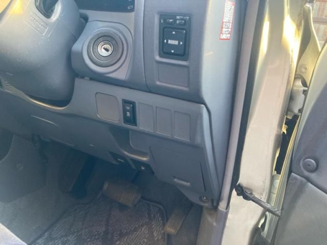 TOYOTA LANDCRUISER PRADO 2001