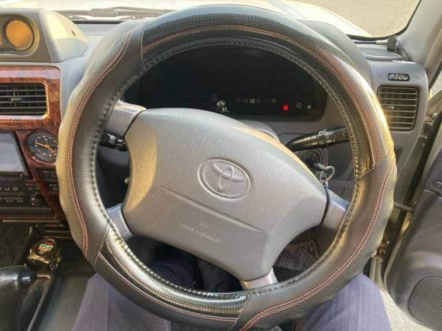 TOYOTA LANDCRUISER PRADO 2001