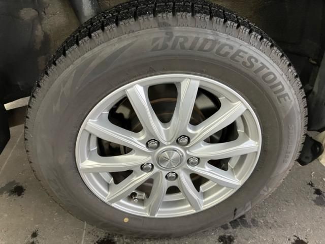 TOYOTA VOXY 4WD 2019