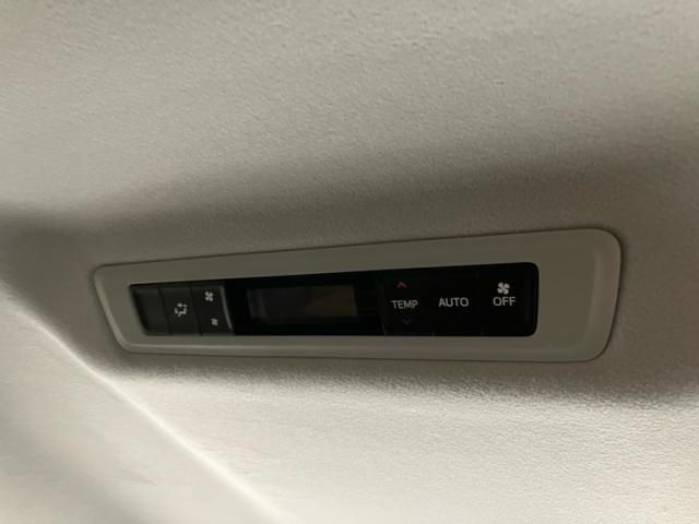 TOYOTA VOXY 4WD 2019