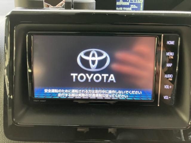 TOYOTA VOXY 4WD 2019