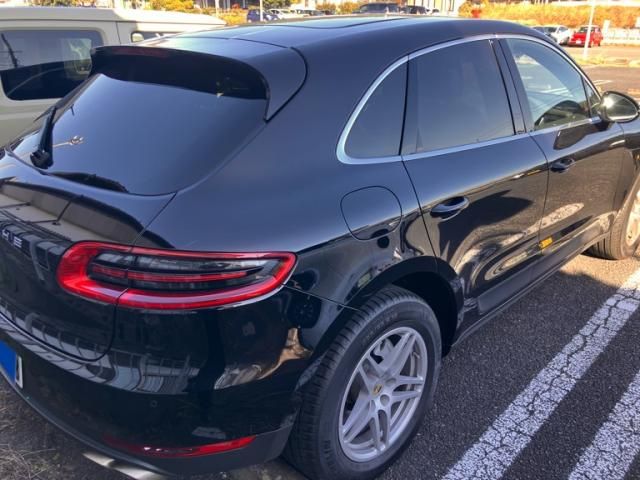 PORSCHE PORSCHE Macan 2017