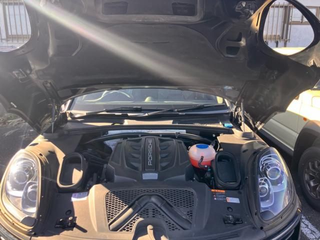 PORSCHE PORSCHE Macan 2017