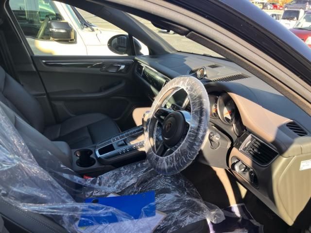 PORSCHE PORSCHE Macan 2017