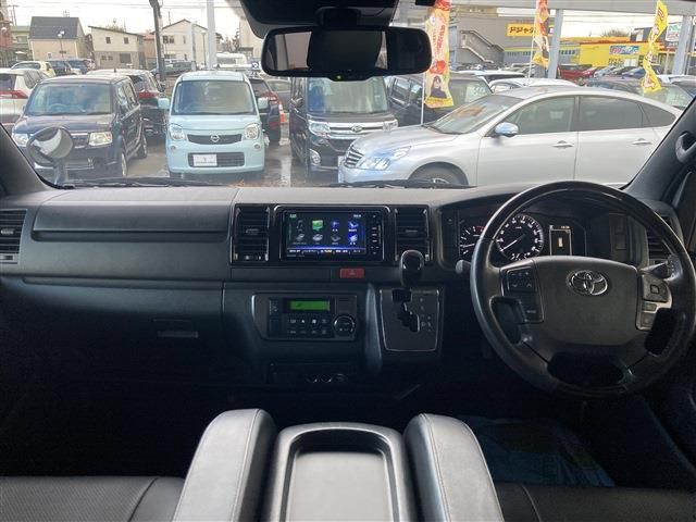 TOYOTA HIACE van 4WD 2021