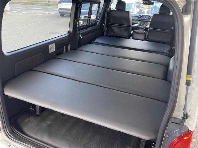 TOYOTA HIACE van 4WD 2021