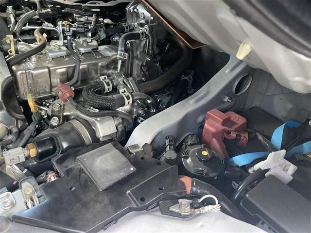 TOYOTA HIACE van 4WD 2021