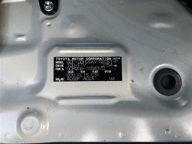 TOYOTA HIACE van 4WD 2021