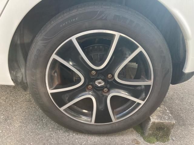 RENAULT RENAULT LUTECIA 2015