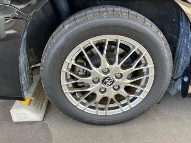 TOYOTA NOAH HYBRID 2018