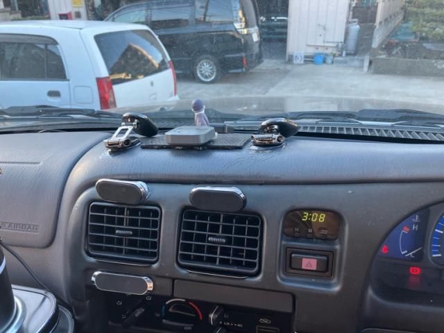 TOYOTA HILUX 2WD 2002