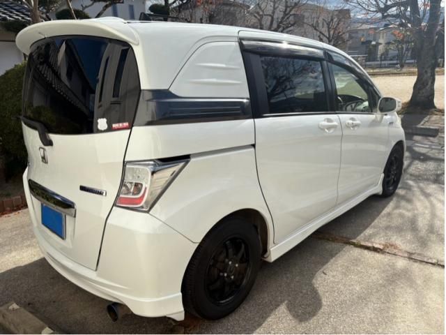 HONDA FREED Spike HYBRID 2013