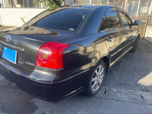 TOYOTA AVENSIS 2004