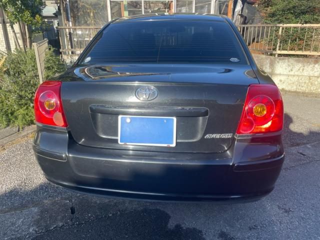 TOYOTA AVENSIS 2004