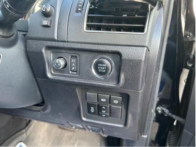 TOYOTA LANDCRUISER PRADO 2018