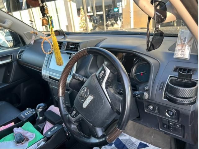 TOYOTA LANDCRUISER PRADO 2018