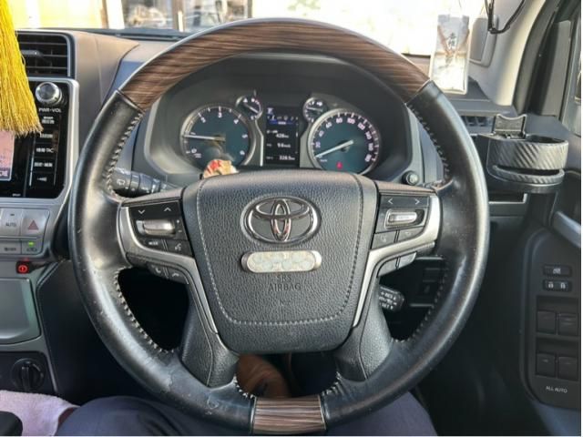 TOYOTA LANDCRUISER PRADO 2018