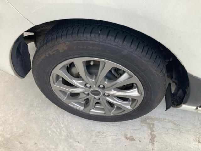 TOYOTA SIENTA HYBRID 2015