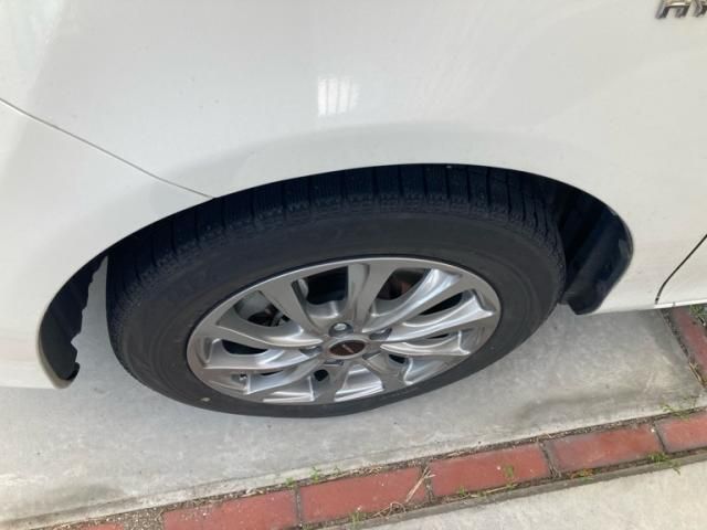 TOYOTA SIENTA HYBRID 2015