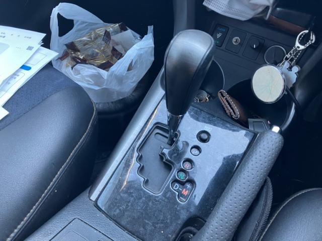 TOYOTA VANGUARD 2WD 2012