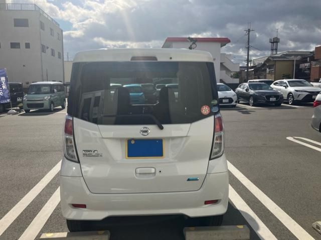 NISSAN DAYZ ROOX 2015