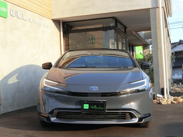 TOYOTA PRIUS 2023