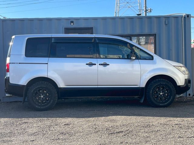 MITSUBISHI DELICA D:5 4WD 2007
