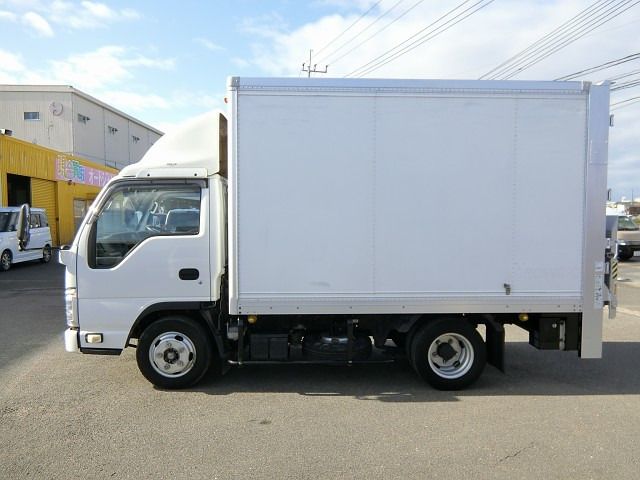 ISUZU ELF 2013