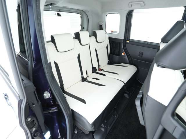 TOYOTA ROOMY 4WD 2021