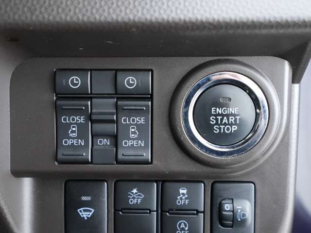 TOYOTA ROOMY 4WD 2021