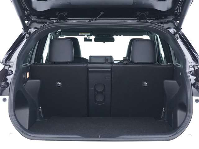 TOYOTA YARIS CROSS 2025