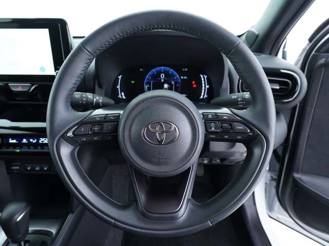 TOYOTA YARIS CROSS 2025