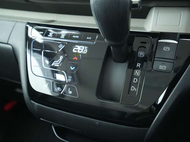 MITSUBISHI DELICA MINI 2023